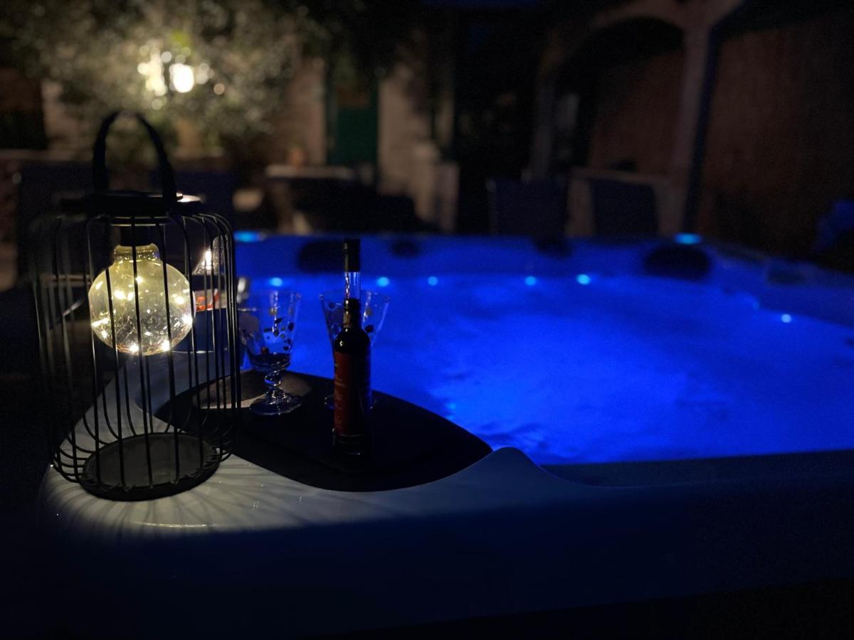 Vacation House Marin With Jacuzzi - Bol, Brac Kültér fotó