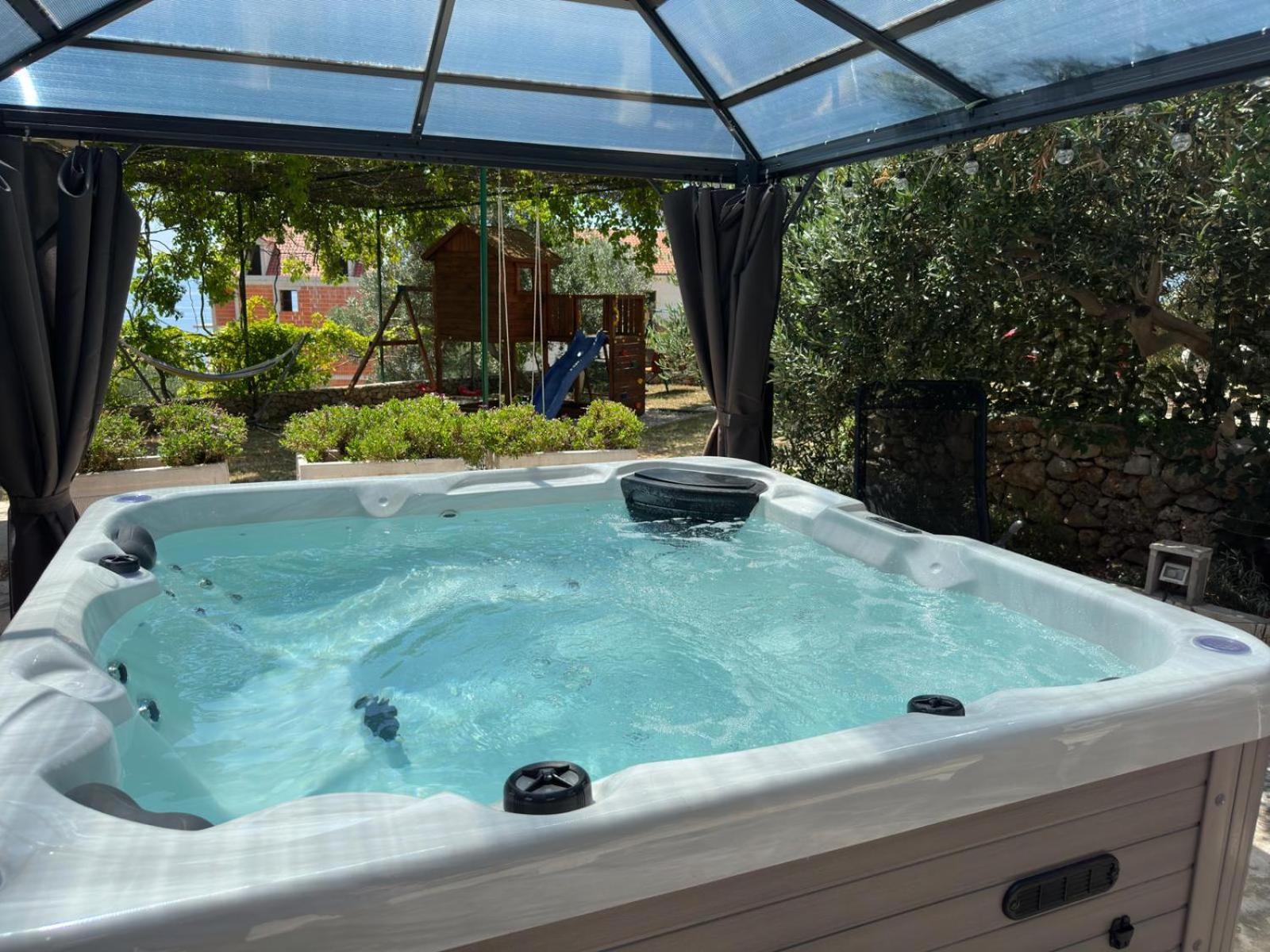Vacation House Marin With Jacuzzi - Bol, Brac Kültér fotó
